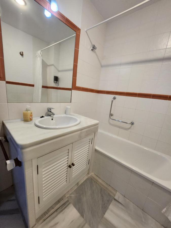 Allo Apartments Puerto Sherry 3 Habitaciones 2 Banos Con Parking El Puerto de Santa Maria Luaran gambar